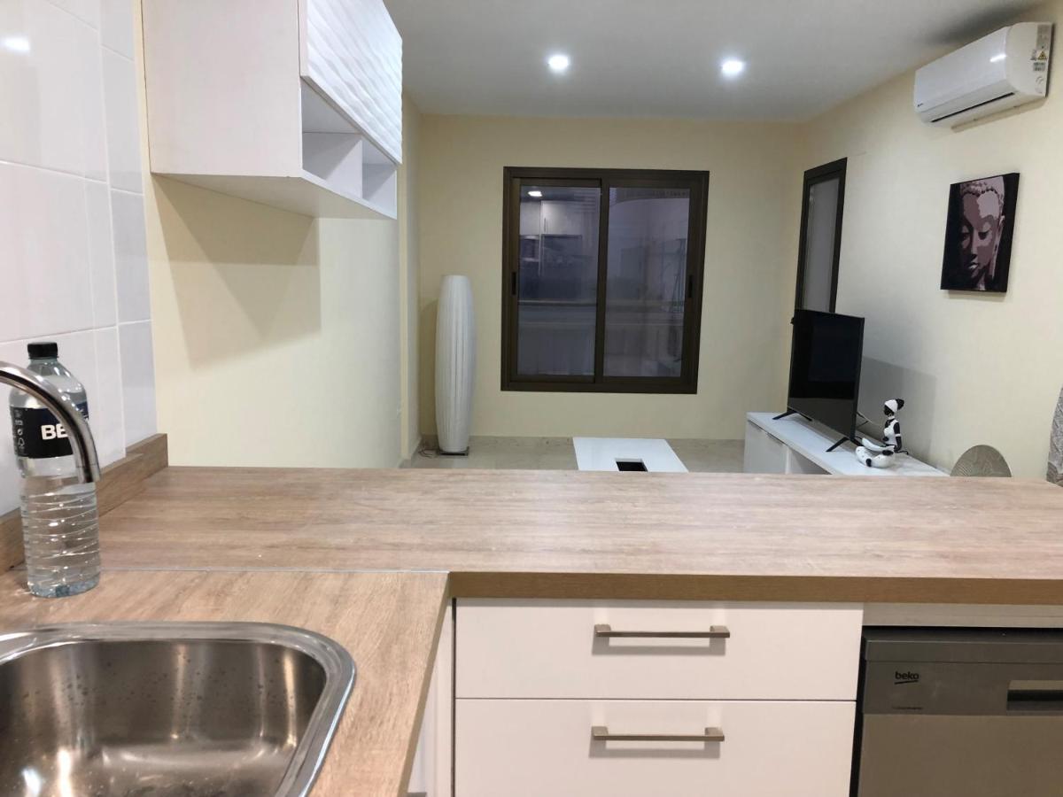 Moderno Apartamento En Primera Linea Paseo Maritimo Fuengirola Exteriör bild