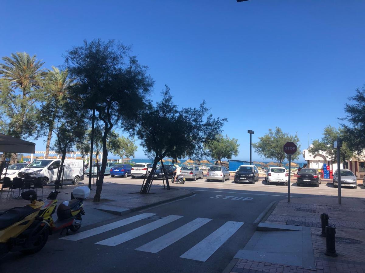 Moderno Apartamento En Primera Linea Paseo Maritimo Fuengirola Exteriör bild